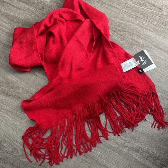 Echo Scarf Ruby One Fringe-Trim Solid Knitted Textured Cozy - Picture 4 of 4